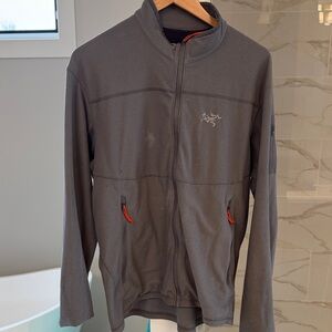 Arc'teryx Men's Dark Gray Lightweight Jacket